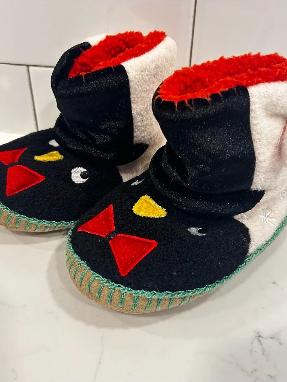 Hanna Andersson Toddler Penguin Slippers Woo Blend Size 9/10